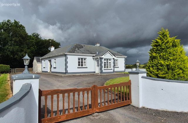 Briarforth, Williamstown, Co. Galway, Williamstown, Co. Galway - Click to view photos