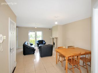 33 Fearnog, Clybaun Road, Knocknacarra, Co. Galway - Image 5