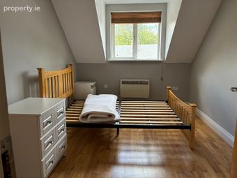 7 Cois Abhainn, Crossbarry, Co. Cork - Image 3