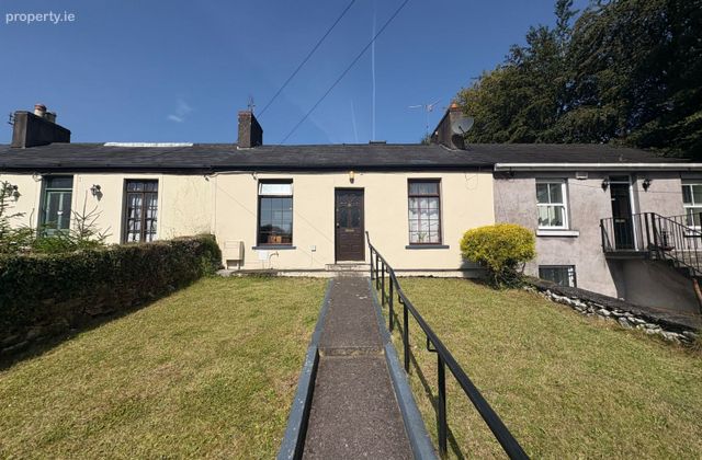 2 Bridgeview Terrace, Victoria Cross, Co. Cork - Click to view photos