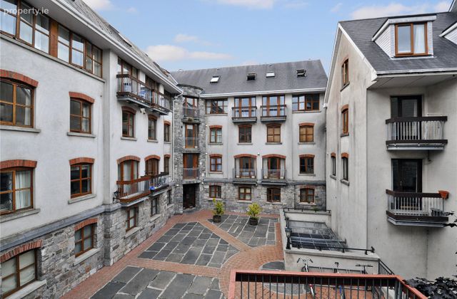 20 Kirwans Court, Kirwans Lane, Galway City Centre, Galway, Galway City Centre, Co. Galway - Click to view photos