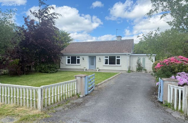 Seoidin, Laghta, Kinlough, Co. Leitrim - Click to view photos