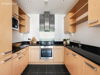 93 Kirkpatrick House, Spencer Dock, Dublin 1, Dublin 1 - Image 4