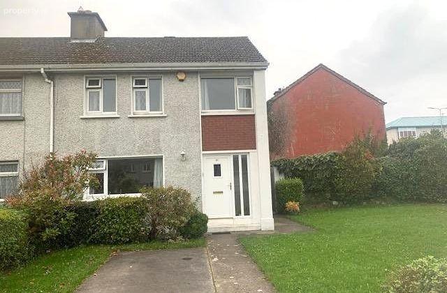 31 Michael Collins Road, Mervue, Co. Galway - Click to view photos