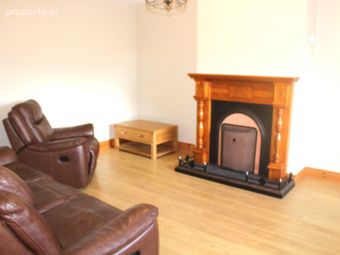 17 Manor Court, Convoy, Convoy, Co. Donegal - Image 2