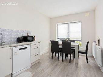 3 Tyrrells Brook Crescent, Tyrrellsbrook, Edenderry, Co. Offaly - Image 4
