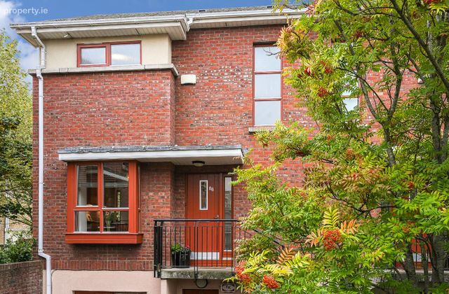 88 Fernleigh Drive, Castleknock, Dublin 15 - Click to view photos
