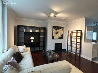 6 Manor Court, Cork Road, Waterford City Centre, Co. Waterford - Image 2