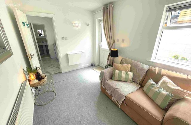 Castlefield Court, Clonsilla, Dublin 15, Clonsilla, Dublin 15 - Click to view photos