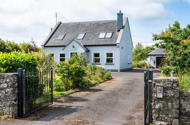 Liskilleen, Ballinrobe, Co. Mayo, Ballinrobe, Co. Mayo - Click to view photos