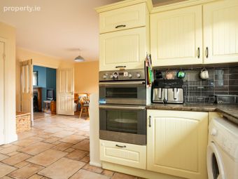 18 Cois Cuain, Courtmacsherry, Butlerstown, Co. Cork - Image 5