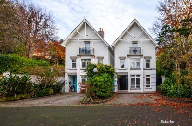 4 The Courtyard, Monastery, Enniskerry, Co. Wicklow, Enniskerry, Co. Wicklow - Click to view photos