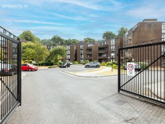 Apartment 16, Milltown Grove, Milltown, Dublin 6 - Image 3