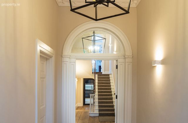 67 Lower Baggot Street, Dublin 2 - Click to view photos