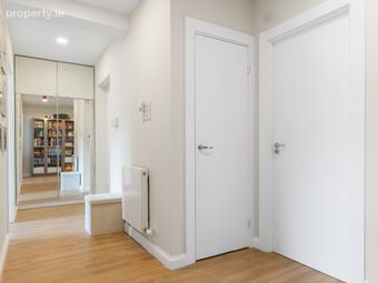 57 West Courtyard, Tullyvale, Cabinteely, Dublin 18, Cabinteely, Dublin 18 - Image 3