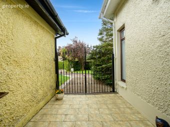 9 Cedarwood Avenue, Waterpark, Carrigaline, Co. Cork - Image 3