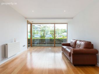 18 Lapwing, Thornwood, Booterstown Avenue, Booterstown, Co. Dublin - Image 2