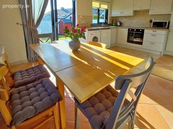 15 Beachside Avenue, Riverchapel, Riverchapel, Co. Wexford - Image 3
