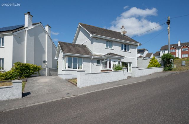 Barna, 93a Norwood Park, Cobh, Co. Cork - Click to view photos