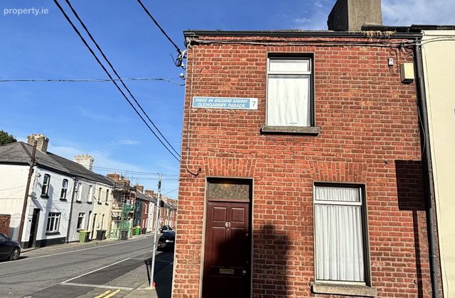 61 Glengarriff Parade, Phibsborough, Co. Dublin, Phibsborough, Dublin 7 - Click to view photos