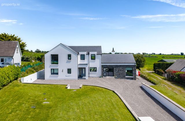 Boardee, Carrigaline, Co. Cork - Click to view photos