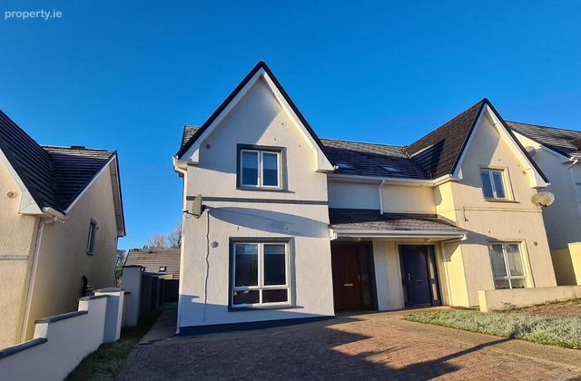11 Castlefield, Stonebridge, Dromahair, Co. Leitrim, Dromahair, Co. Leitrim - Click to view photos