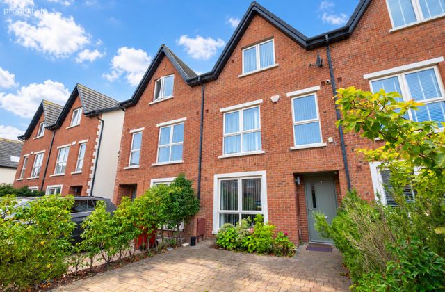 7 Parkside Woods, Clongriffin, Co. Dublin, Clongriffin, Dublin 13 - Click to view photos