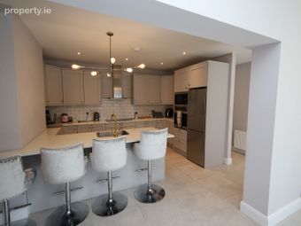 24 Summerstown Grove, Glasheen, Glasheen, Co. Cork - Image 2