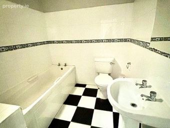 38 Bellingham Green, Main Street, Castlebellingham, Kilsaran, Co. Louth - Image 5