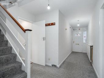 2 Westerton Rise, Ballinteer Road, Dundrum, Dublin 16 - Image 2
