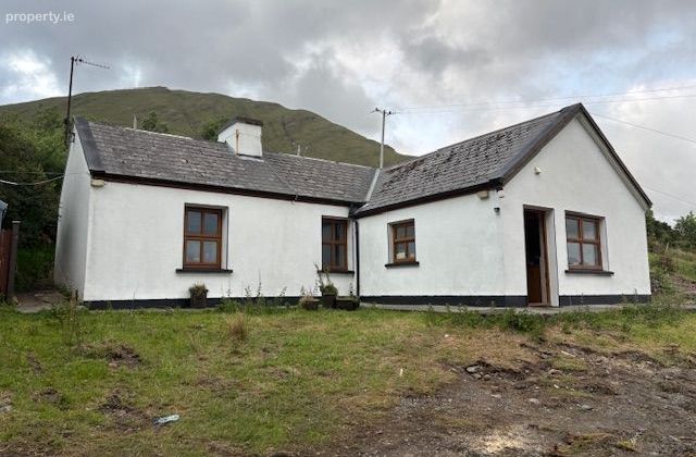 Derry, Toormakeady, Cappanacreha, Co. Mayo - Click to view photos