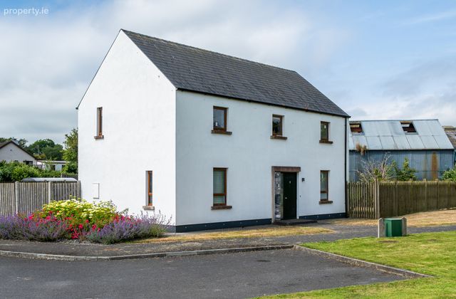 9 Clonowan, Kilcormac, Co. Offaly, Kilcormac, Co. Offaly - Click to view photos