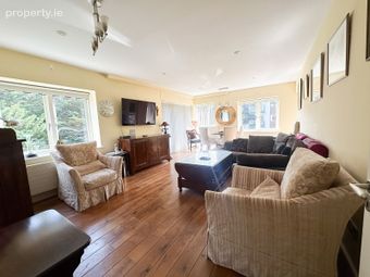 Sefton Hall, Kelston, Foxrock, Dublin 18 - Image 2