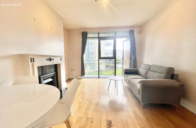 The Oval, Tullyvale, Cherrywood, Dublin 18 - Click to view photos