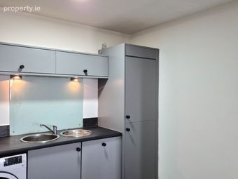 Apartment 25, Gloucester Square, Railway Street, Dublin 1 - Image 4