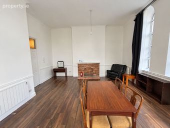 5 College House, The Pines, Ballinasloe, Co. Galway - Image 4