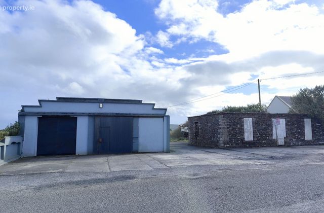 Keane's Garage, Cross, Feeard, Co. Clare - Click to view photos