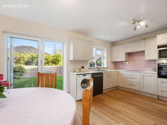 14 Carrig Green, Carrig Na Curra, Carrigaline, Co. Cork - Image 4
