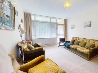 Apt 37 Park Crescent, Blackhorse Ave, Dublin 7, Co. Dublin, Ashtown, Dublin 7 - Image 2