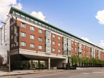 Penthouse, 132 Adelaide Square, Whitefriar Street, Dublin 8, Dublin 8