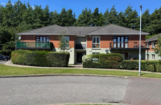Apartment 5 Curragh Hall Wood, Tyrrelstown, Dublin 15, Dublin 15 - Click to view photos