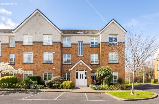 68 Parklands Court, Firhouse, Dublin 24 - Click to view photos