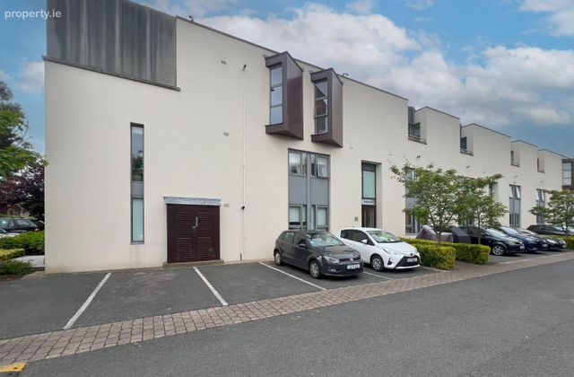 Apartment 47 , Eaglewood, Rochestown Avenue, Sallynoggin, Co. Dublin - Click to view photos