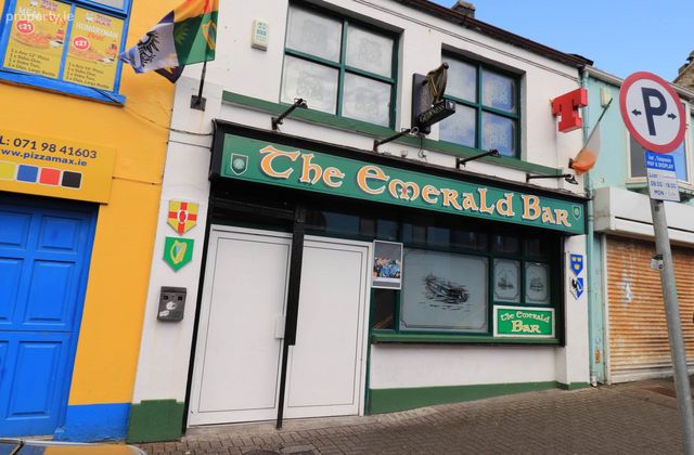 The Emerald Bar, 2-3 Main Street, Drumacrin, Bundoran, Co. Donegal, Bundoran, Co. Donegal - Click to view photos