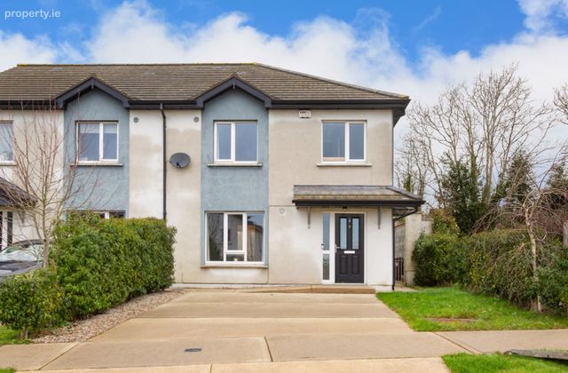 9 Hunter's Hill, Gorey, Co. Wexford - Click to view photos