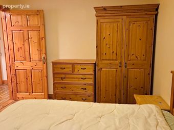 Warm, Furnished 2-bed Home | Wifi &amp; Refuse Included | &euro;1,550, Tubbercurry, Co. Sligo - Image 5