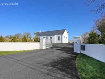 Ballymacreese Cottage, Ballyneety, Limerick, Ballyneety, Co. Limerick - Image 2