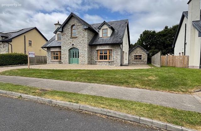 30 Loch Eala, Loch Gowna, Lough Gowna, Co. Cavan - Click to view photos