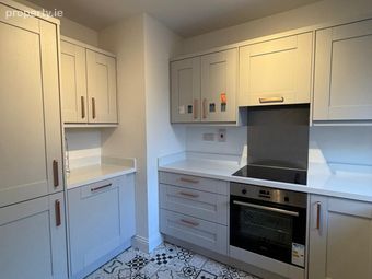 Apartment 9, Monkstown Square, Monkstown Avenue, Monkstown, Monkstown, Co. Dublin - Image 5