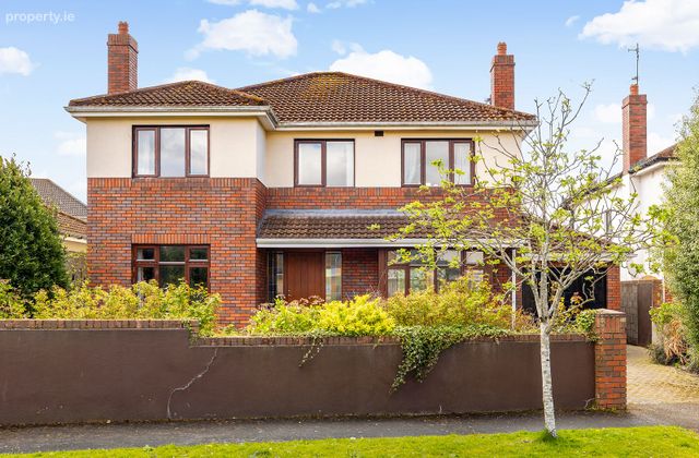 3 Upper Cross, Lucan, Co. Dublin - Click to view photos